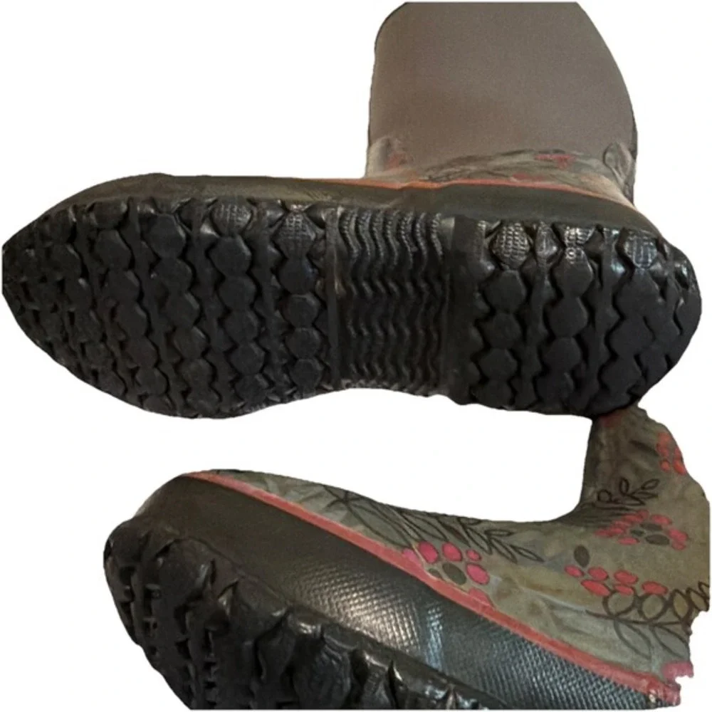 Bogs‎ Women's Size 7 Neotech Berry 78036-062 Waterproof         1736